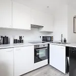 Bright Cosy Greenwich - 3 Bedroom Apartment 5 Beds - Free Parking