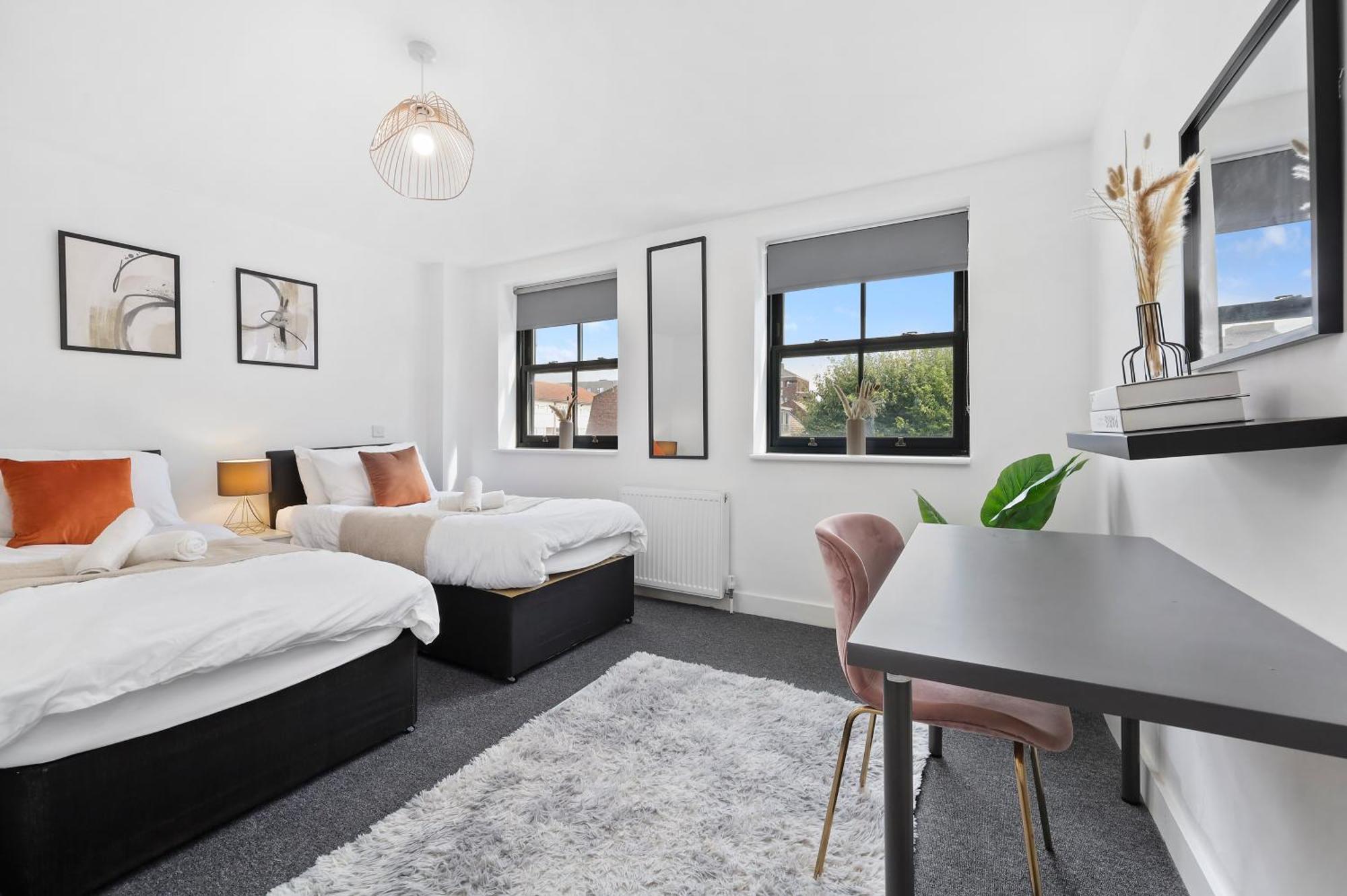 Bright Cosy Greenwich - 3 Bedroom 5 Beds - Free Parking *