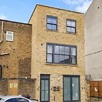 Bright Cosy Greenwich - 3 Bedroom Apartment 5 Beds - Free Parking